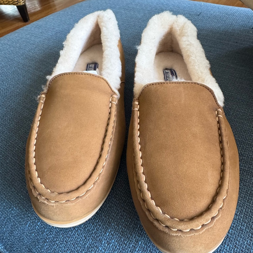 Women Tan Slippers, size 10 New/unworn